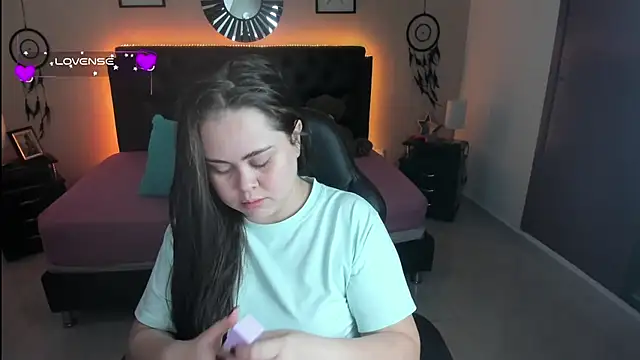 LolaVillalobos online show from 09.15.25