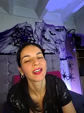 karol rose online show from 10.18.25