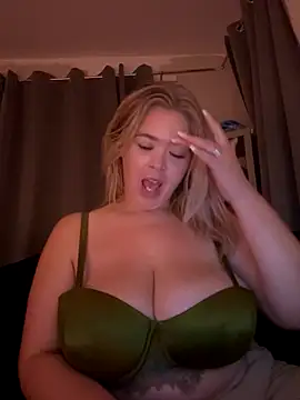 KaylaTrudi online show from 09.21.25