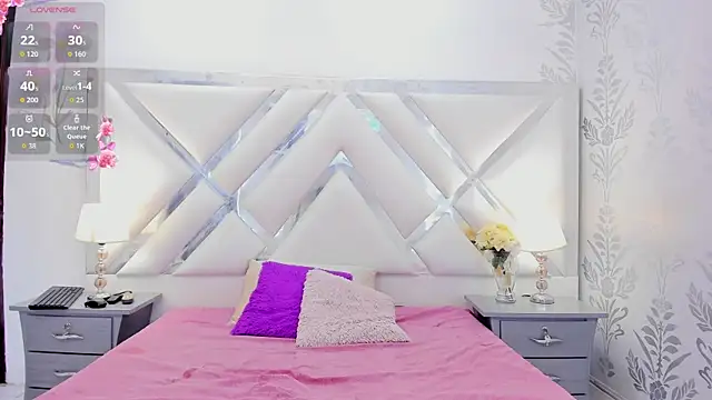 selenareyes online show from 09.11.25