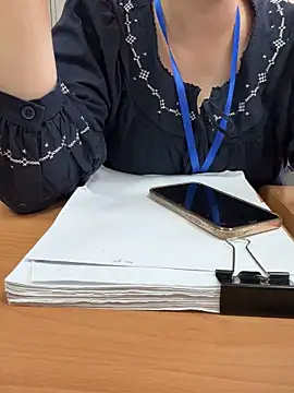 Snapshot of PhuongNhi21 chatting on 11.05.25 PhuongNhi21 online show from 11.05.25