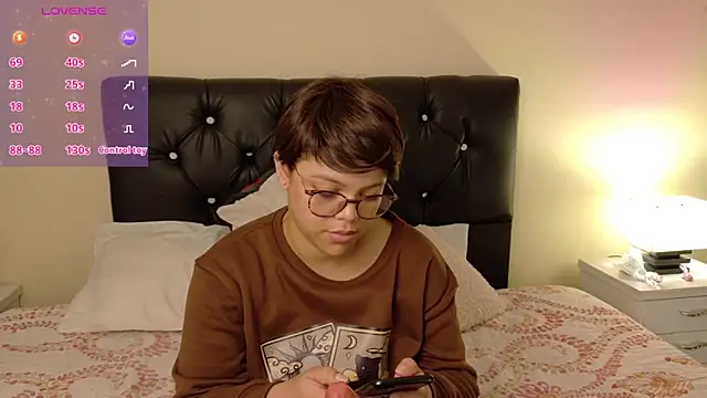 Snapshot of Amanda_sweet chatting on 03.04.25 Amanda sweet online show from 03.04.25