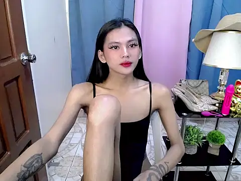 Ur latinahotpaprika online show from 04.29.26