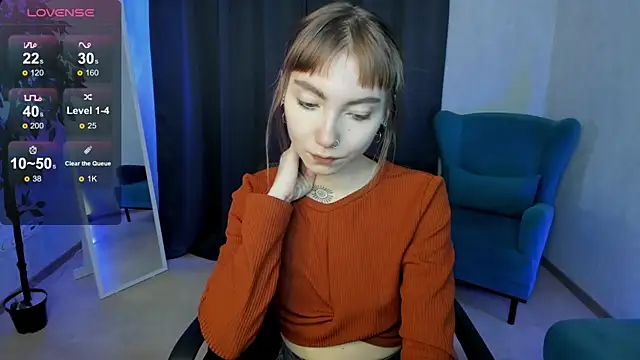 Snapshot of tattoo_art_baby chatting on 10.13.25 tattoo art baby online show from 10.13.25