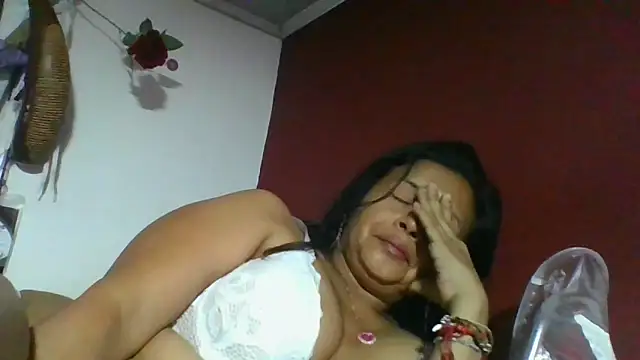 DianaOchoa  online show from 05.15.26