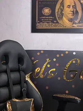 Snapshot of candy__fox_ chatting on 10.03.25 candy fox online show from 10.03.25