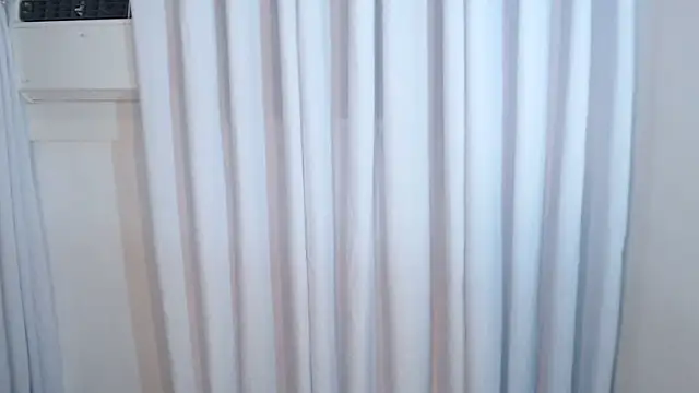 Snapshot of _prettykylie_ chatting on 12.03.25 prettykylie online show from 12.03.25