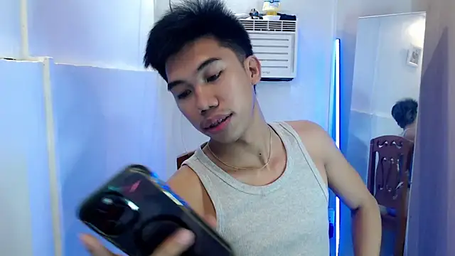 Snapshot of Ur_pinoyhotbrix chatting on 09.22.25 Ur pinoyhotbrix online show from 09.22.25