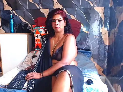 Snapshot of indianerotica69 chatting on 11.23.25 indianerotica69 online show from 11.23.25