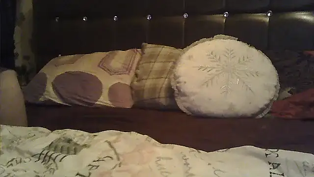 SmileCamille online show from 11.28.25