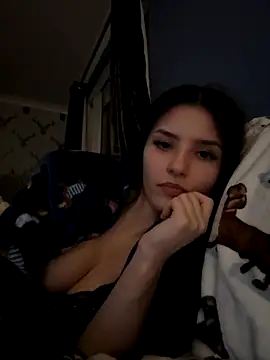 Snapshot of Naughty_CrystalXX chatting on 09.26.25 Naughty CrystalXX online show from 09.26.25