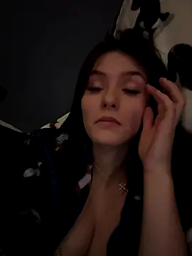 Snapshot of Naughty_CrystalXX chatting on 10.03.25 Naughty CrystalXX online show from 10.03.25