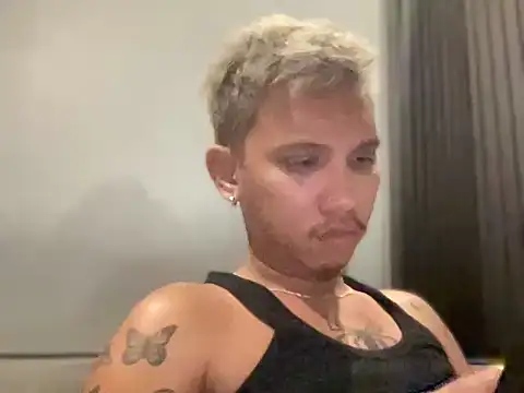 Snapshot of _dantegulapa chatting on 12.05.25 dantegulapa online show from 12.05.25