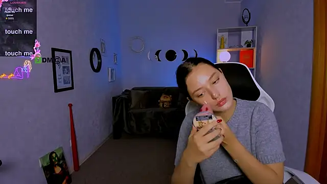 miki-niki online show from 09.26.25