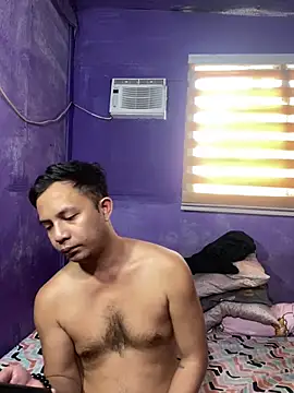 hotcumboi69 online show from 03.03.26