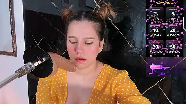 Snapshot of abby_blond_ chatting on 02.05.26 abby blond online show from 02.05.26