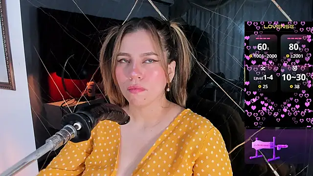 Snapshot of abby_blond_ chatting on 02.12.26 abby blond online show from 02.12.26