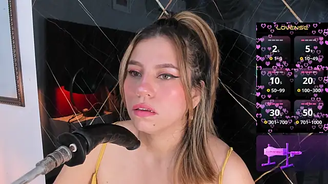 Snapshot of abby_blond_ chatting on 02.13.26 abby blond online show from 02.13.26