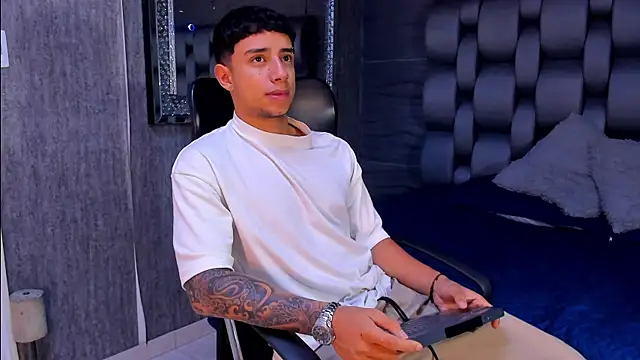 Snapshot of jaze_bradley chatting on 09.09.25 jaze bradley online show from 09.09.25