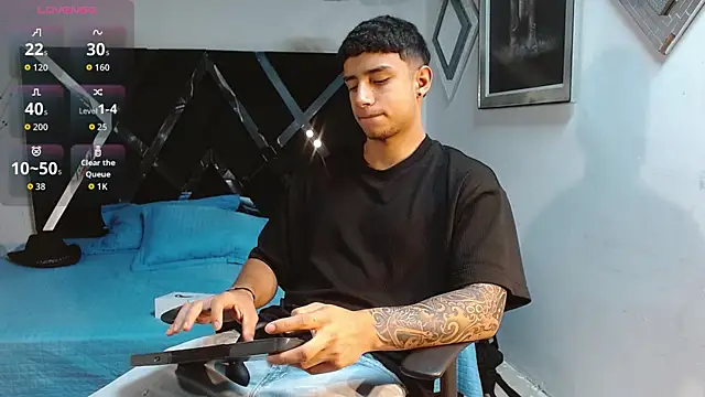 Snapshot of jaze_bradley chatting on 09.19.25 jaze bradley online show from 09.19.25