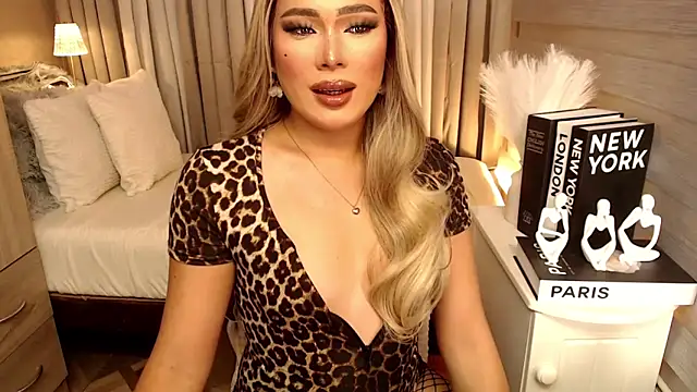 Missavacroft online show from 09.14.25