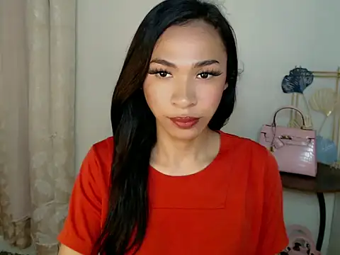 Annaloula online show from 11.19.25