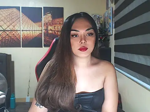 Snapshot of amorPOWERS21X chatting on 11.20.25 amorPOWERS21X online show from 11.20.25