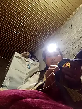 Snapshot of jienrrr chatting on 12.20.25 jienrrr online show from 12.20.25