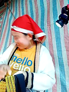 Snapshot of jienrrr chatting on 12.22.25 jienrrr online show from 12.22.25