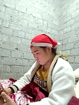 Snapshot of jienrrr chatting on 12.22.25 jienrrr online show from 12.22.25