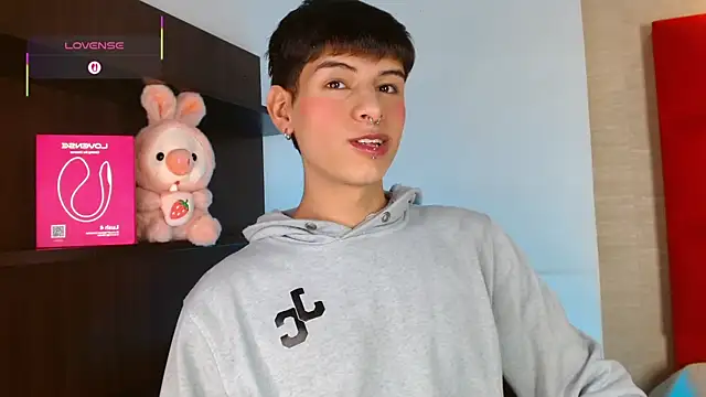 Ezra Storm online show from 11.14.25