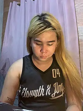 stacykush online show from 04.12.26