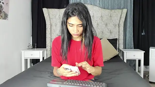 aleja spearsx online show from 05.08.26