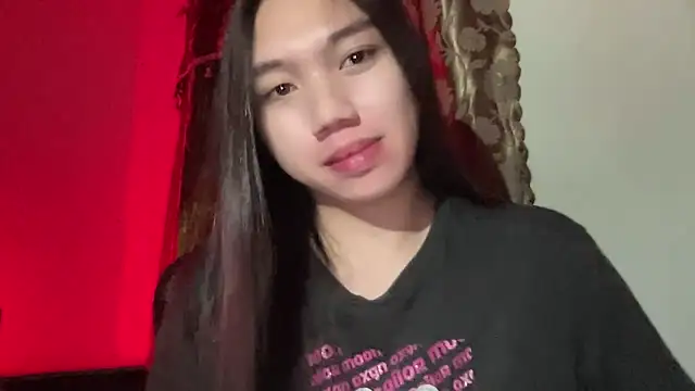 Snapshot of kat_mire chatting on 09.16.25 kat mire online show from 09.16.25