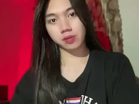 Snapshot of kat_mire chatting on 11.15.25 kat mire online show from 11.15.25