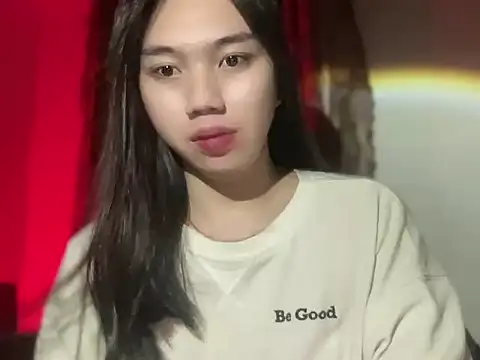 Snapshot of kat_mire chatting on 11.20.25 kat mire online show from 11.20.25