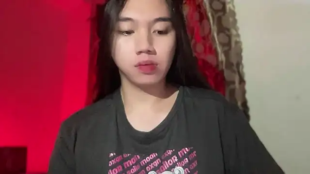 Snapshot of kat_mire chatting on 11.23.25 kat mire online show from 11.23.25