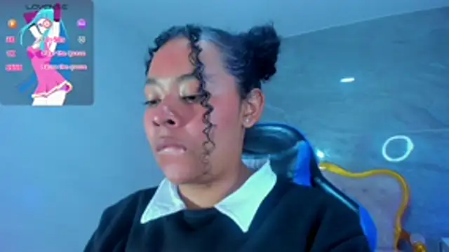 Snapshot of risada_temptation_s chatting on 11.06.25 risada temptation s online show from 11.06.25