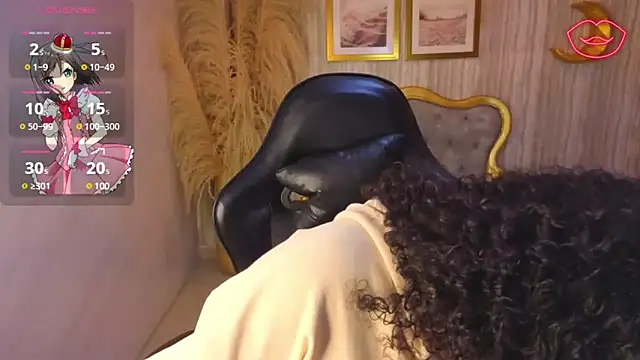 Snapshot of risada_temptation_s chatting on 12.04.25 risada temptation s online show from 12.04.25