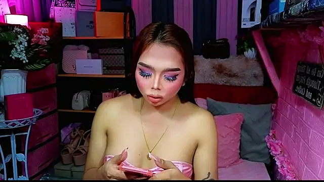 MoniqueCeleste online show from 11.15.25