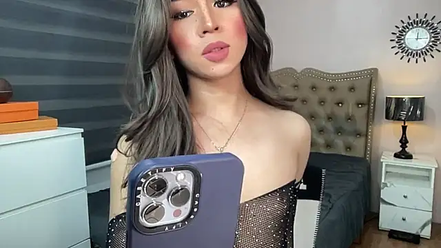 Snapshot of solana_imani chatting on 09.22.25 solana imani online show from 09.22.25