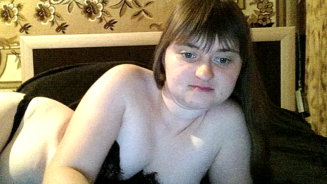 Snapshot of LuckyLust11 chatting on 09.21.25 LuckyLust11 online show from 09.21.25