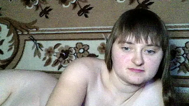 Snapshot of LuckyLust11 chatting on 10.11.25 LuckyLust11 online show from 10.11.25