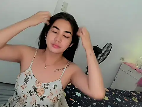 Snapshot of Alovelydoll_nica chatting on 10.16.25 Alovelydoll nica online show from 10.16.25