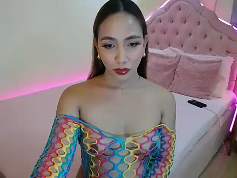 ur seductivelaura online show from 05.21.26