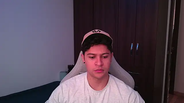 domsantiago  online show from 10.11.25