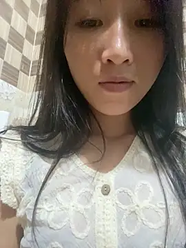 Snapshot of oneyou_400 chatting on 09.17.25 oneyou 400 online show from 09.17.25