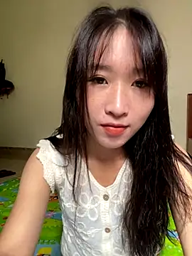 Snapshot of oneyou_400 chatting on 09.26.25 oneyou 400 online show from 09.26.25