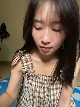 Snapshot of oneyou_400 chatting on 10.19.25 oneyou 400 online show from 10.19.25