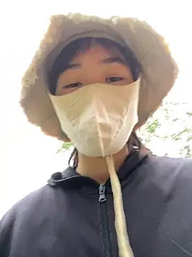 Snapshot of oneyou_400 chatting on 11.24.25 oneyou 400 online show from 11.24.25